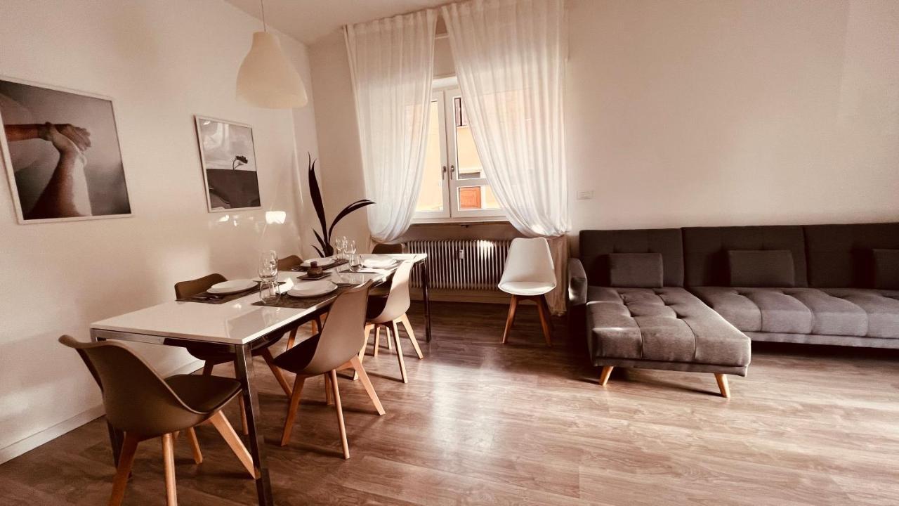White House Lounge Supreme Apartment Udine Exterior photo