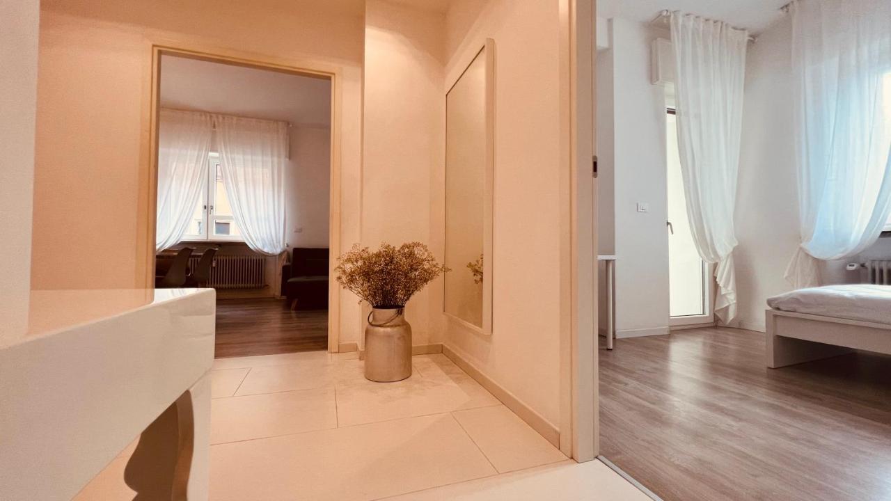 White House Lounge Supreme Apartment Udine Exterior photo